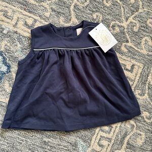 NWT sleeveless dowell day top